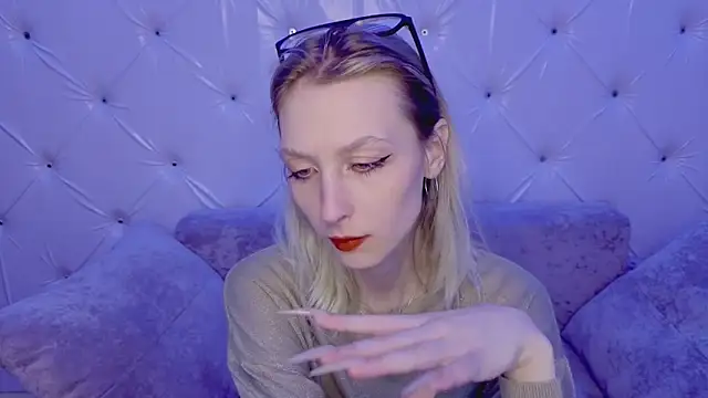 Snapshot of Akiro_Kim7 chatting on 02-16-26, 02:10 Akiro Kim7 online show from 02-16-26, 02:10