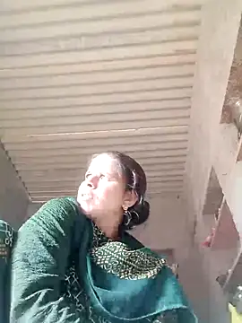 Lucky couple-1 online show from 02-21-26, 04:03