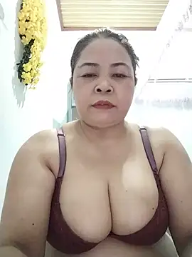 Baby-bigtits2026 online show from 05-18-26, 10:20