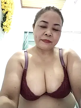 Baby-bigtits2026 online show from 04-26-26, 10:34