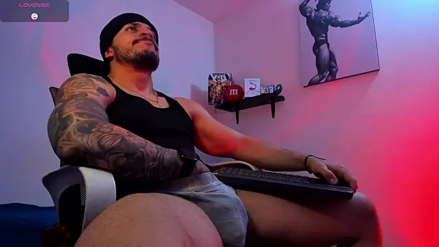 LiamReigns  online show from 03-23-26, 11:32