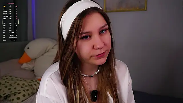 ShantellAngulo online show from 04-05-26, 02:07