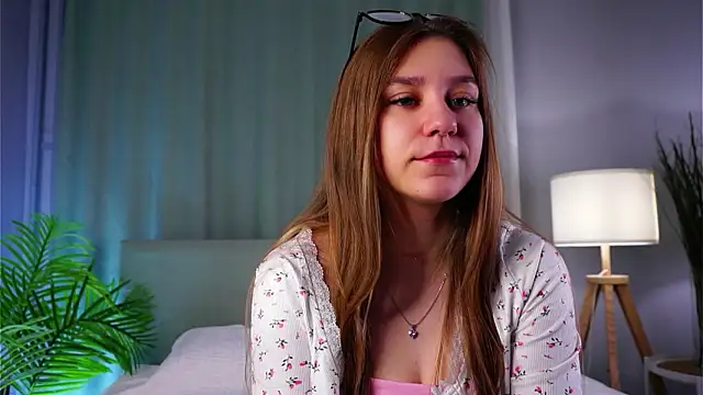 Snapshot of ShantellAngulo chatting on 02-01-26, 01:15 ShantellAngulo online show from 02-01-26, 01:15