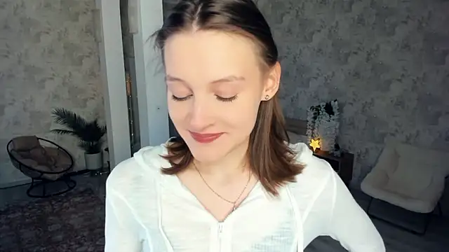 LianneBynon online show from 03-21-26, 08:15