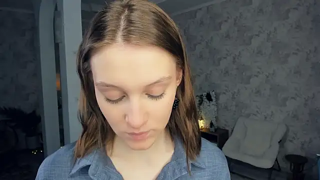 LianneBynon online show from 02-13-26, 07:41