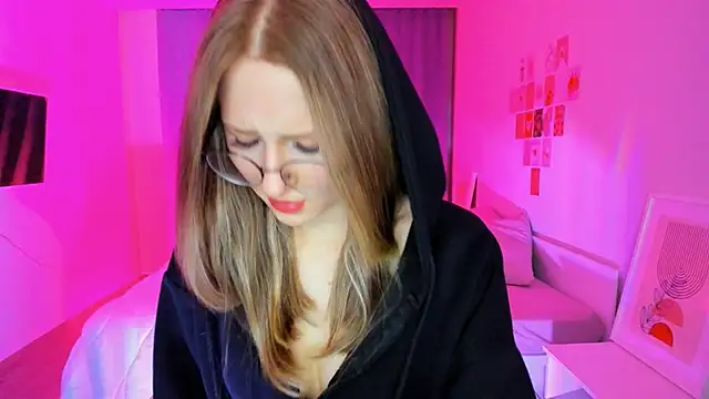 Vega Taylor online show from 03-03-26, 03:46