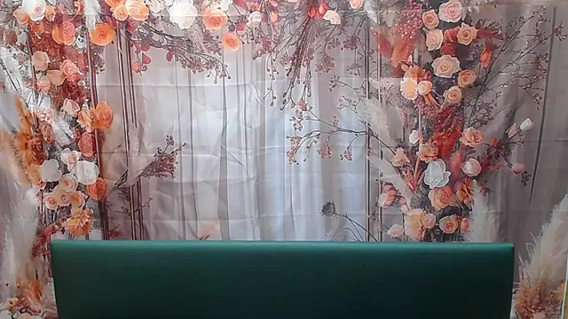 Snapshot of RenataDaster chatting on 02-26-26, 06:30 RenataDaster online show from 02-26-26, 06:30