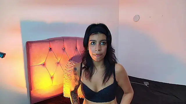 Kalyra 17 online show from 03-06-26, 11:49