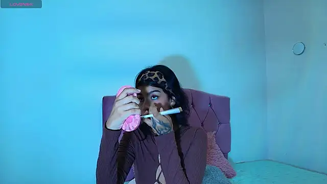 Kalyra 17 online show from 04-07-26, 11:34