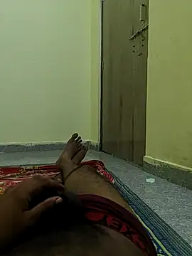Romantic boy143 online show from 06-11-26, 11:24