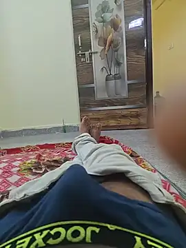 Romantic boy143 online show from 06-19-26, 11:49