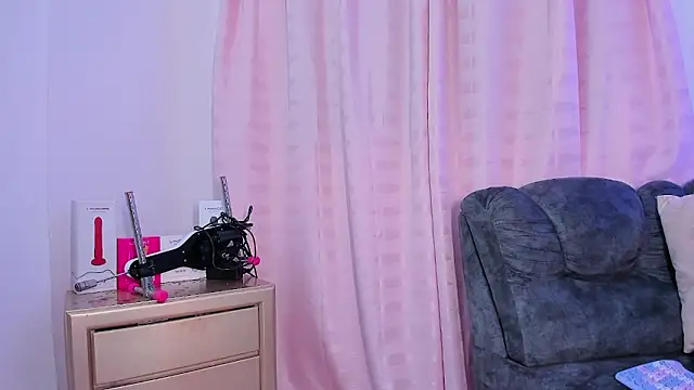 Snapshot of Alysson_parker chatting on 02-17-26, 11:51 Alysson parker online show from 02-17-26, 11:51