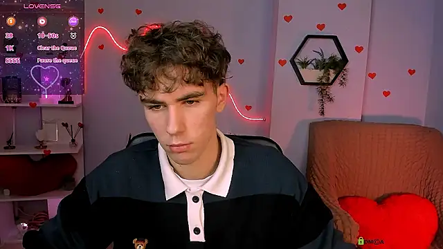 Snapshot of kevin_nix chatting on 02-10-26, 06:45 kevin nix online show from 02-10-26, 06:45