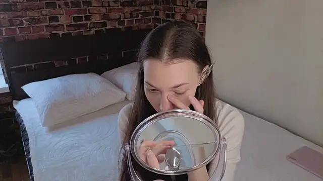 Lollyops online show from 04-15-26, 02:17