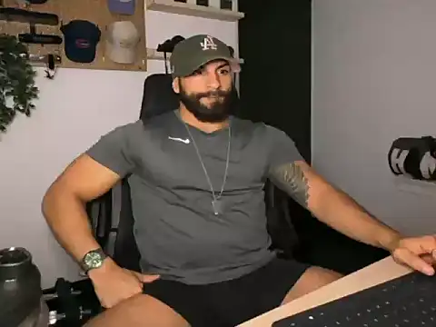 Snapshot of SamDornan51 chatting on 02-05-26, 01:34 SamDornan51 online show from 02-05-26, 01:34