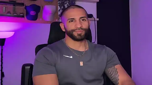 SamDornan51 online show from 04-17-26, 03:42