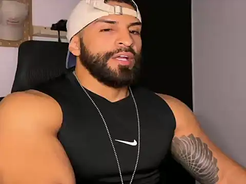 Snapshot of SamDornan51 chatting on 02-19-26, 01:02 SamDornan51 online show from 02-19-26, 01:02