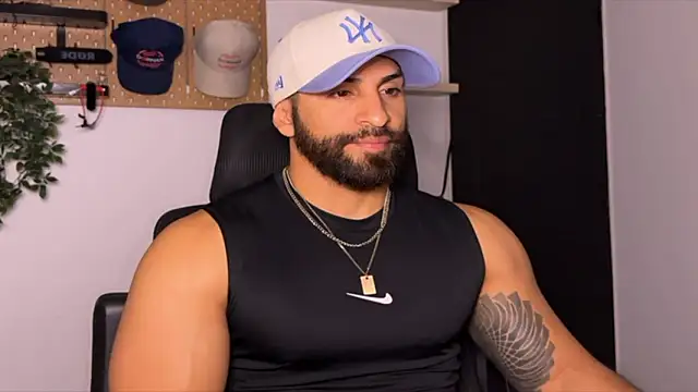 Snapshot of SamDornan51 chatting on 02-14-26, 12:33 SamDornan51 online show from 02-14-26, 12:33