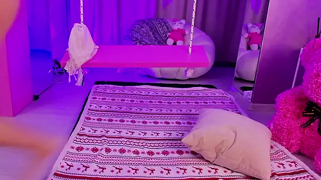 EllaBubbles online show from 03-05-26, 10:45