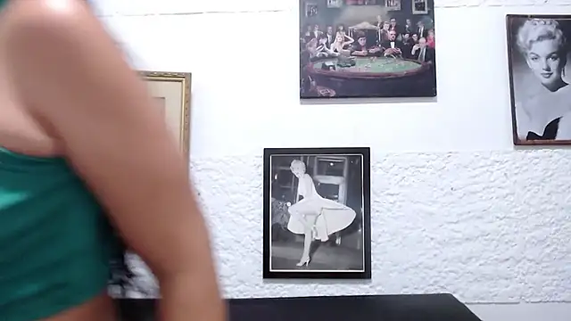 JulianaLopera1 online show from 02-21-26, 01:13