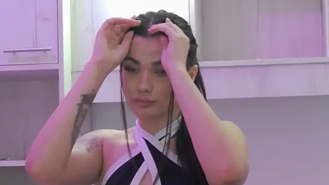 Snapshot of MayaMadison chatting on 02-10-26, 09:36 MayaMadison online show from 02-10-26, 09:36