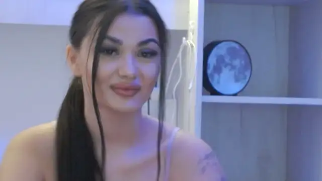 Snapshot of MayaMadison chatting on 02-17-26, 06:49 MayaMadison online show from 02-17-26, 06:49