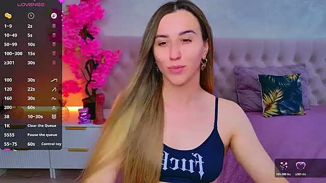 JasminUqueen online show from 06-11-26, 02:53