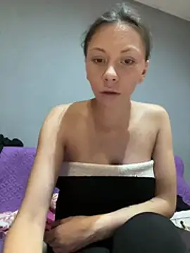 Foxy20withBear online show from 07-17-26, 07:22