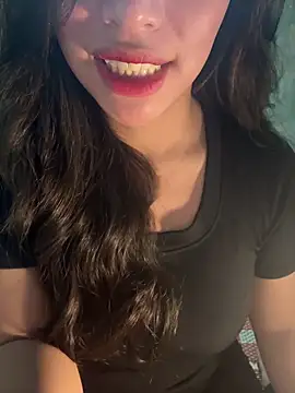 Snapshot of QuynhAnh_2k1 chatting on 02-05-26, 09:49 QuynhAnh 2k1 online show from 02-05-26, 09:49