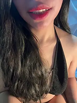 Snapshot of QuynhAnh_2k1 chatting on 02-23-26, 09:32 QuynhAnh 2k1 online show from 02-23-26, 09:32