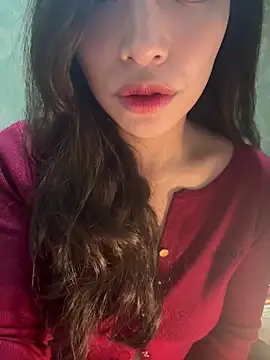 Snapshot of QuynhAnh_2k1 chatting on 02-08-26, 02:20 QuynhAnh 2k1 online show from 02-08-26, 02:20