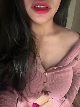 Snapshot of QuynhAnh_2k1 chatting on 02-21-26, 05:48 QuynhAnh 2k1 online show from 02-21-26, 05:48