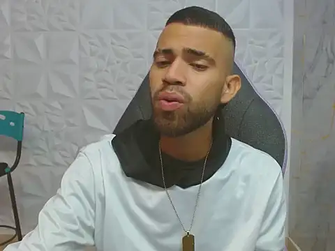 Snapshot of chacorta_ chatting on 02-21-26, 01:02 chacorta online show from 02-21-26, 01:02