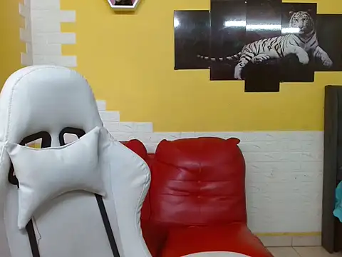 Snapshot of chacorta_ chatting on 05-26-26, 12:36 chacorta online show from 05-26-26, 12:36