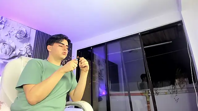 Snapshot of noahWolff_ chatting on 02-21-26, 04:36 noahWolff online show from 02-21-26, 04:36