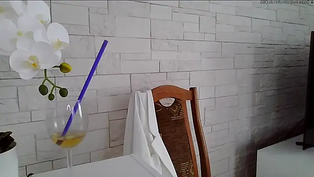 JuliaLovely online show from 05-24-26, 02:50
