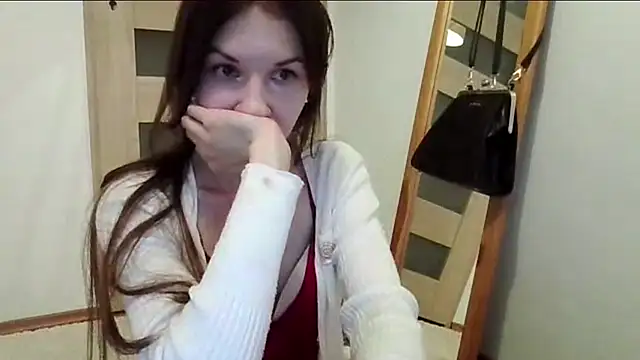 JuliaLovely online show from 05-31-26, 06:09