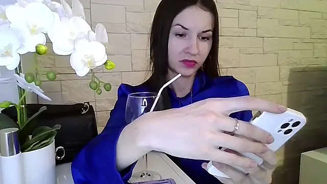 JuliaLovely online show from 03-20-26, 07:26