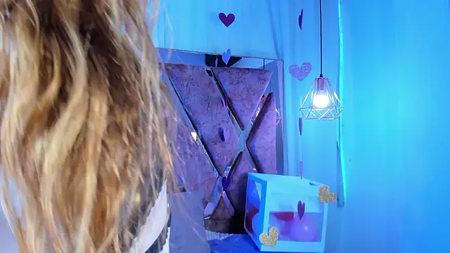 Snapshot of shantal_cooper_ chatting on 02-17-26, 07:22 shantal cooper online show from 02-17-26, 07:22