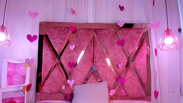 Snapshot of shantal_cooper_ chatting on 02-19-26, 07:11 shantal cooper online show from 02-19-26, 07:11