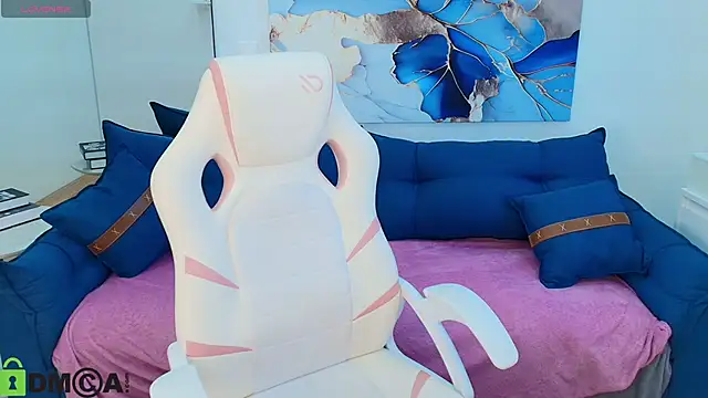 Snapshot of Susan_Backer chatting on 02-20-26, 11:12 Susan Backer online show from 02-20-26, 11:12