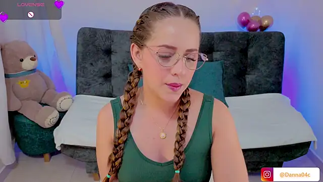 DannaCouper  online show from 03-30-26, 10:50