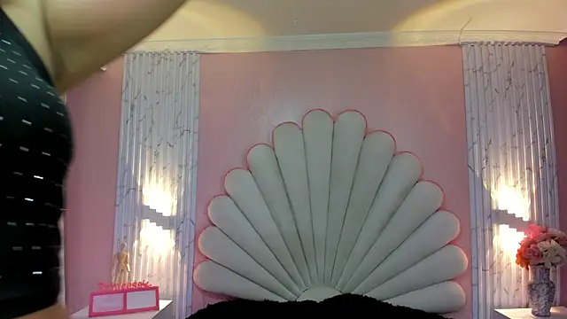 Kateemos online show from 03-19-26, 02:17