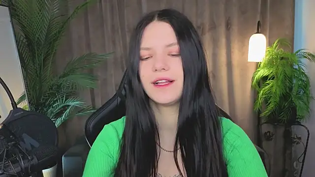 Maria trend online show from 02-15-26, 03:11