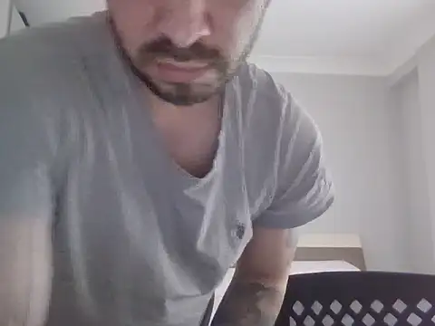 Snapshot of hessds34 chatting on 02-13-26, 02:17 hessds34 online show from 02-13-26, 02:17