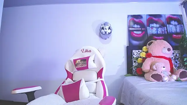 lika little0 online show from 05-25-26, 09:24
