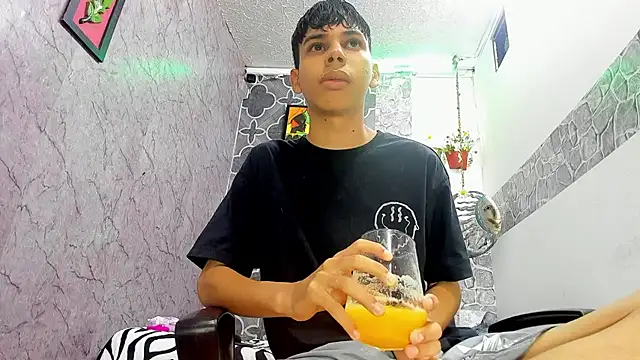 sexyboys cutexx18 online show from 02-09-26, 10:19