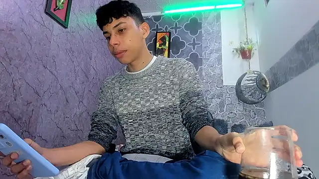 sexyboys cutexx18 online show from 02-01-26, 09:24