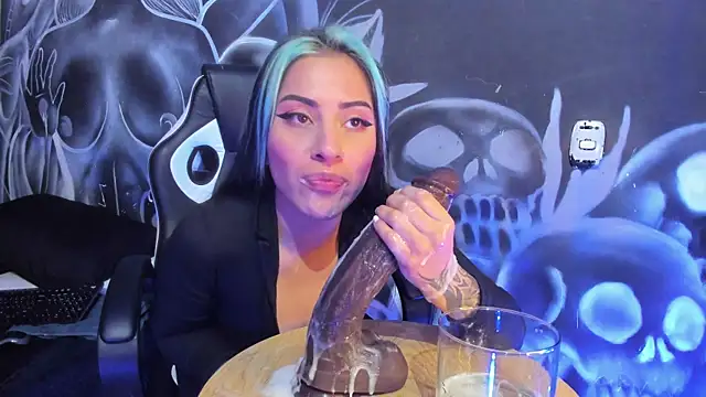 Cherry jenklins87 online show from 04-20-26, 01:13