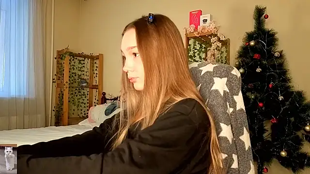 Snapshot of HoneyComfy chatting on 02-15-26, 11:09 HoneyComfy online show from 02-15-26, 11:09